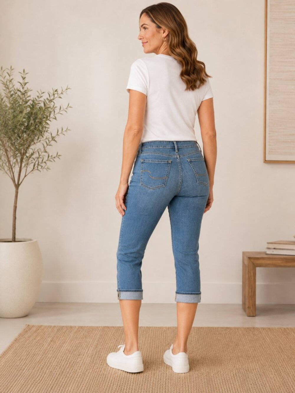 NWT Levi Strauss Signature Women's Mid Rise Capri Jeans Size 18